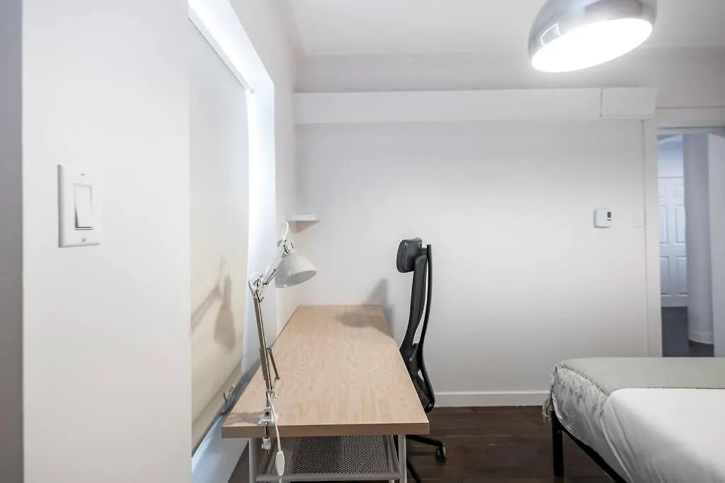 The Plateau Haven - Premium Location Apartment Montreal